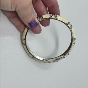 Hinge bracelet